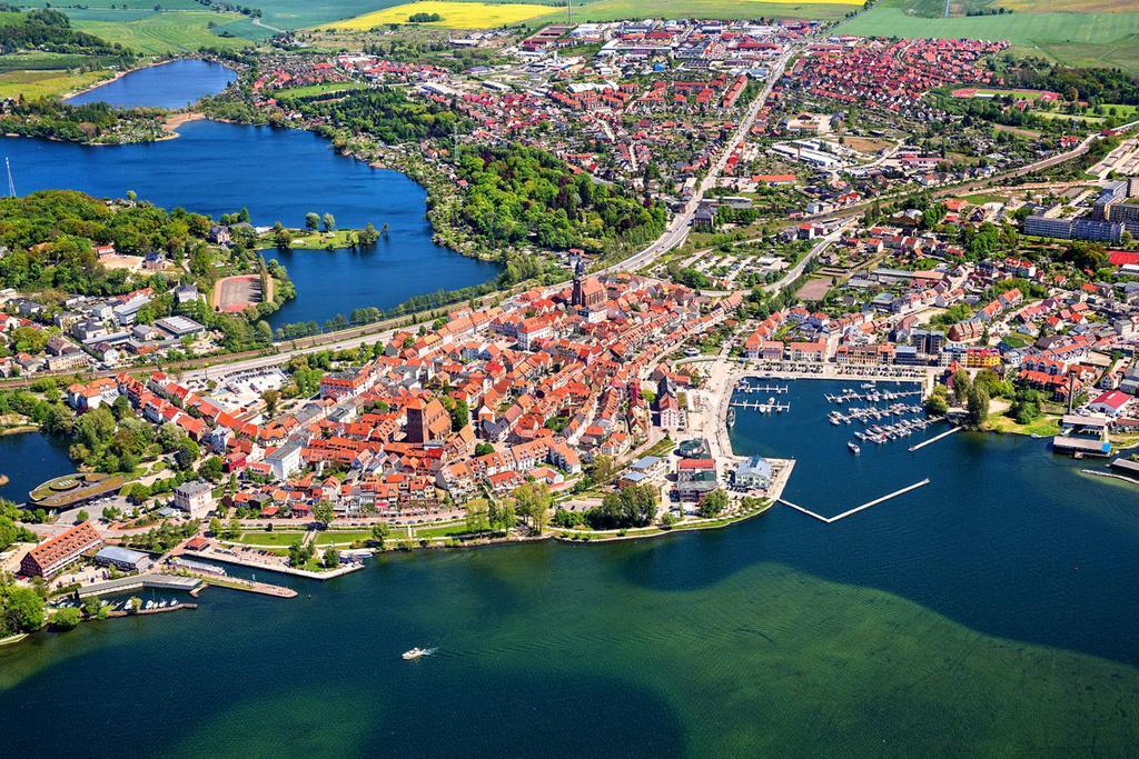 Uferpromenade Leilighet Waren  Eksteriør bilde