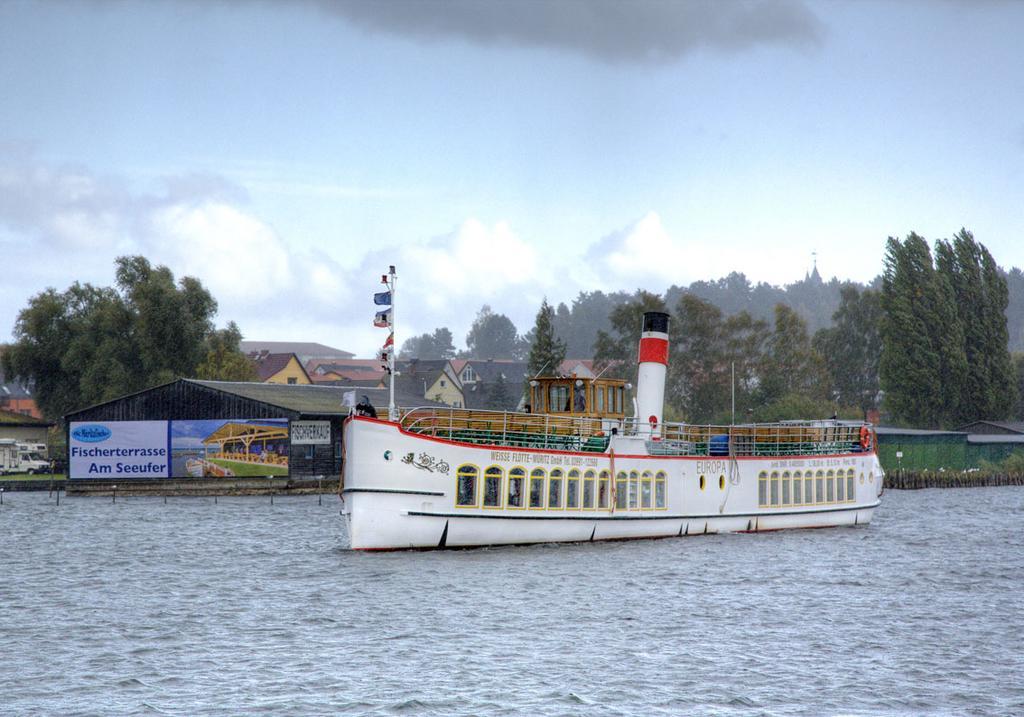Uferpromenade Leilighet Waren  Eksteriør bilde